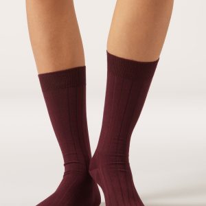 Ribbed Mid-Calf Socks